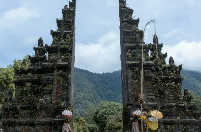 Bali travel guide 2026: rice terraces, temples and beaches of the Island of the Gods